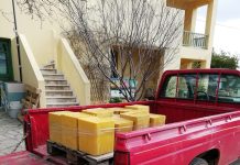 Έτοιμο και το κεράκι μας. Πάμε για να φτιάξουμε κηρήθρες. Η άνοιξη πλησιάζει