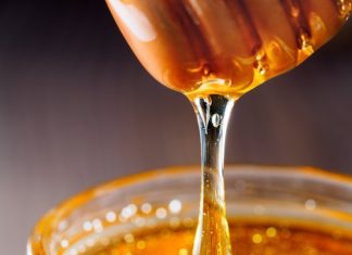 Παχαίνει το μέλι;